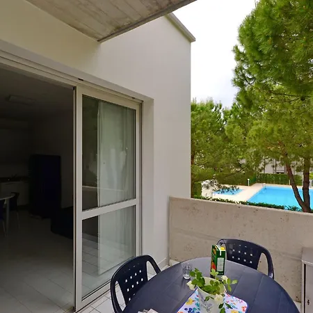 Two Level Flat With Balcony Линьяно-Саббьядоро