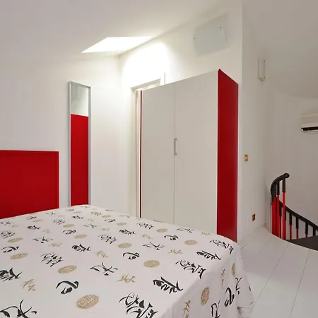 Two Level Flat With Balcony Lignano Sabbiadoro
