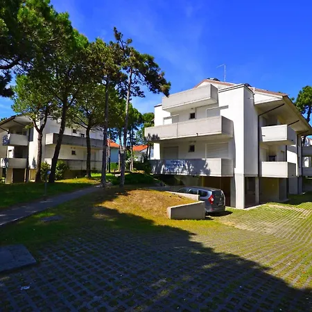 Two Level Flat With Balcony Апартаменты *